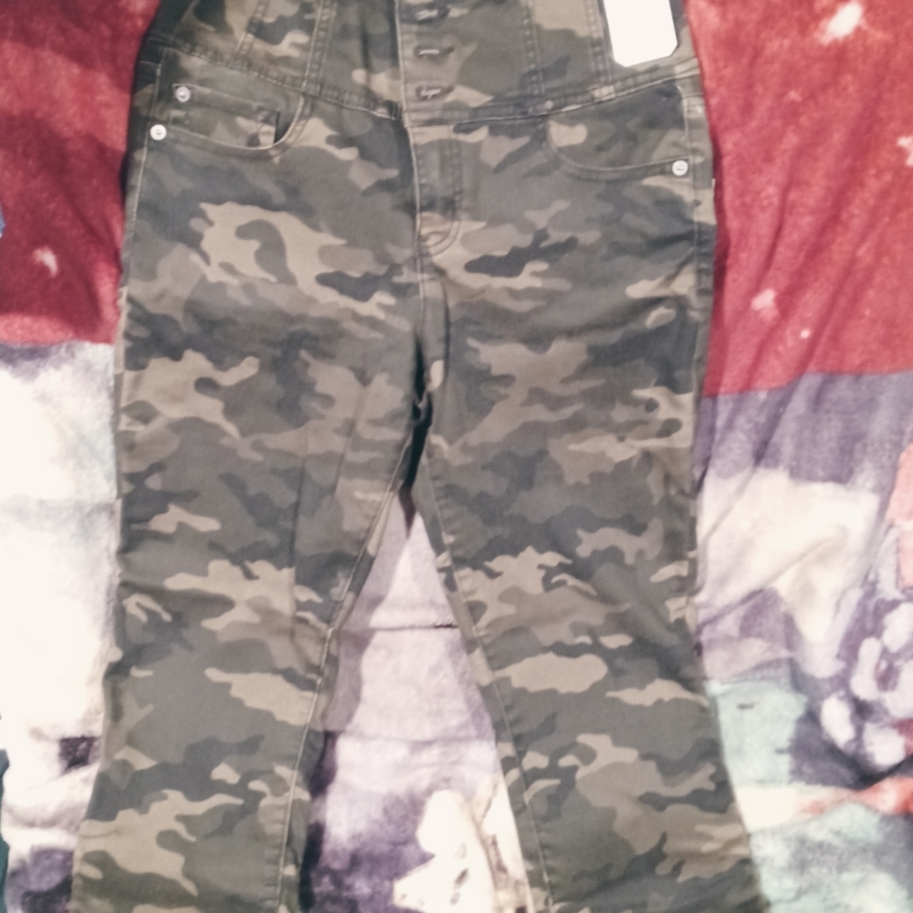 Capri Pants